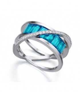 White gold ring with Topaz and Diamonds