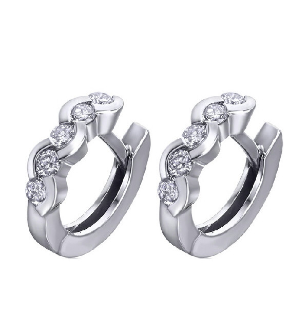 White gold earrings with Diamonds