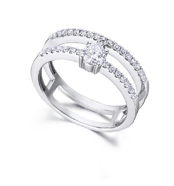 Anillo oro blanco y Diamantes