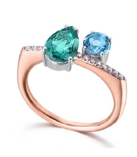 Anillo de  oro blanco y rosa con Esmeralda , topacio y Diamantes