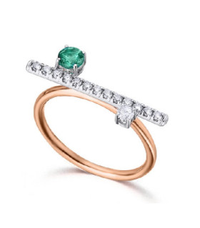 White and rose gold ring with Emerald and Diamonds