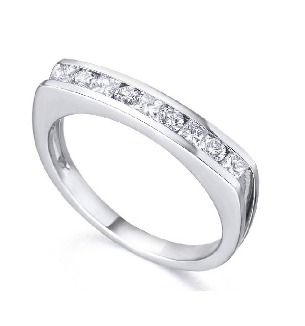 Alianza oro blanco y Diamantes