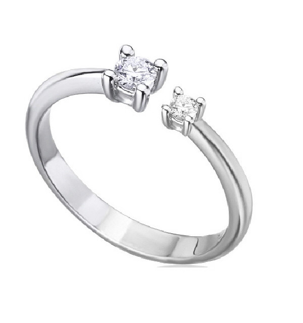 White gold ring with Diamonds