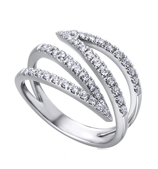 Anillo oro blanco y Diamantes