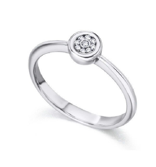 White gold ring with Diamonds