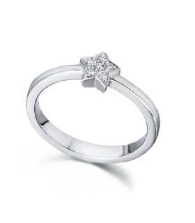 White gold ring with  Diamonds