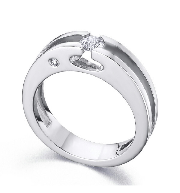 Anillo oro blanco y Diamantes