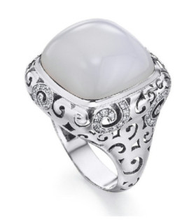 White gold ring with Agatha and Diamonds