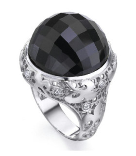 White gold ring with Spinel and Diamonds