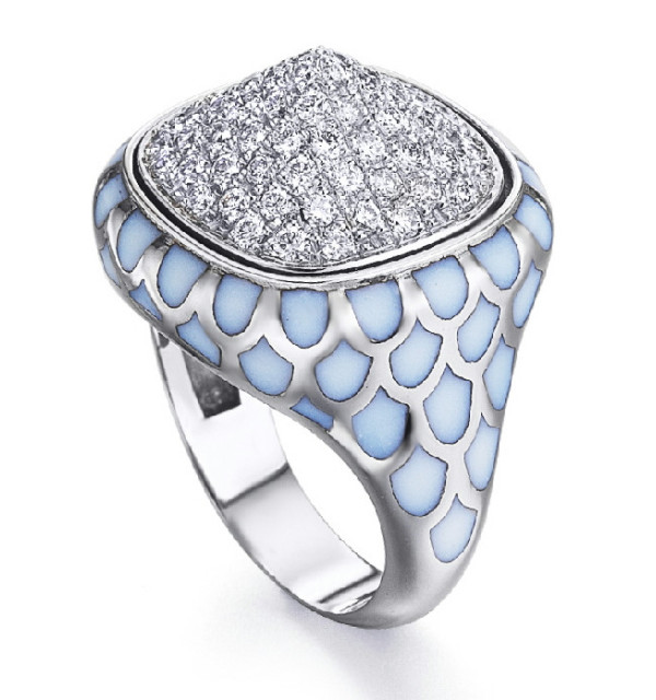 Anillo oro blanco   y esmalte con  Diamantes