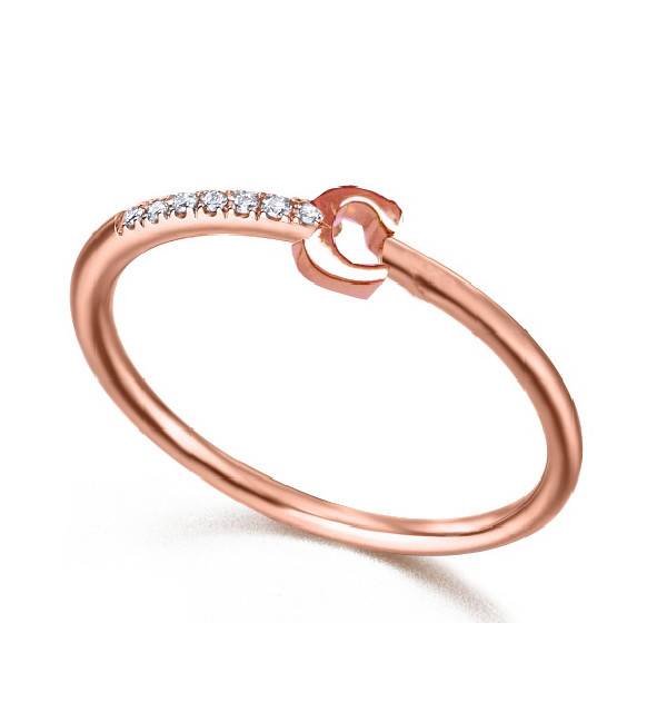 Rose gold ring with Diamonds