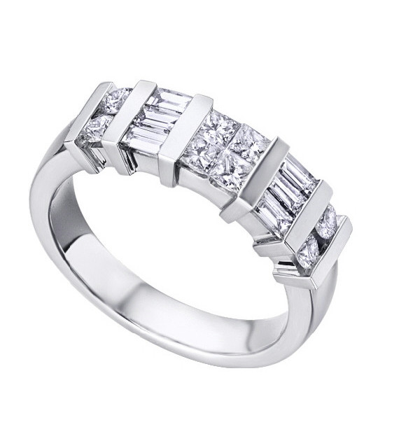 Anillo oro blanco y Diamantes