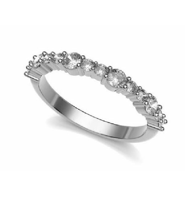White gold ring with Diamonds