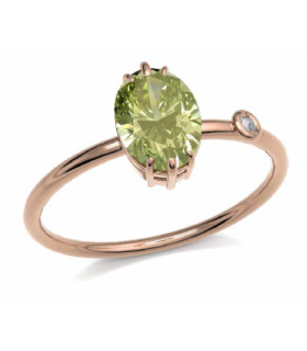 Rose gold ring with Peridot and Diamond